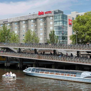 Amsterdam mid-range hotels